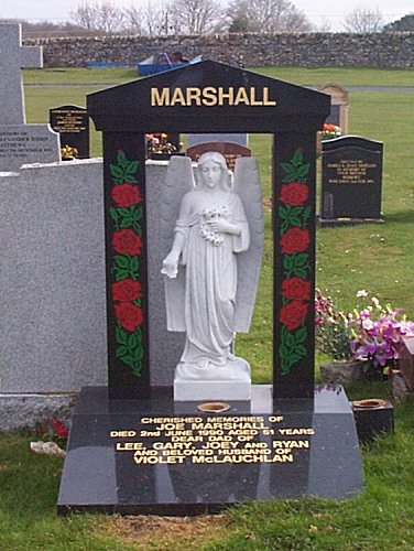 Memorial, Marshall